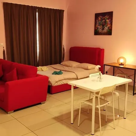 Cq30 - Self Check In - Netflix- Wifi- Parking- Cyberjaya- Balcony, 2014 Apartment Exterior photo
