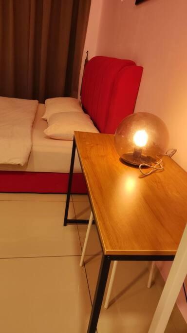 Cq30 - Self Check In - Netflix- Wifi- Parking- Cyberjaya- Balcony, 2014